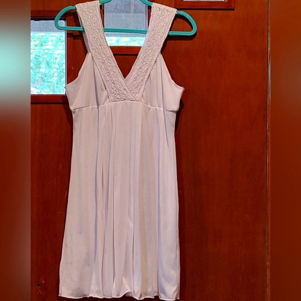White v-neck dress